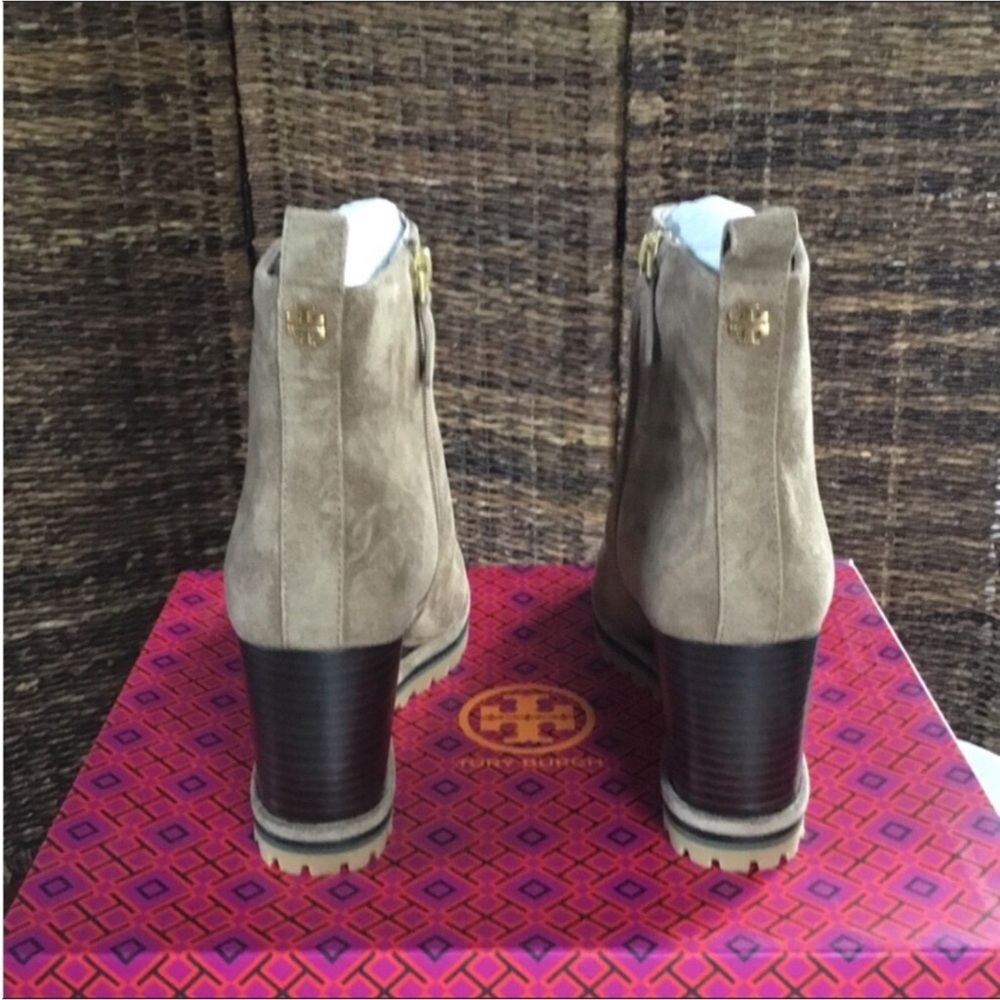 TORY BURCH NEW SPORTY ANKLE LOGO LUG SOLE WEDGE BOOTIE-SUEDE-COLOR RIVER ROCK - Picture 5 of 16